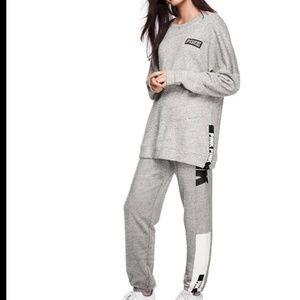 I SO of  this outfit DO NOT BUY!!!